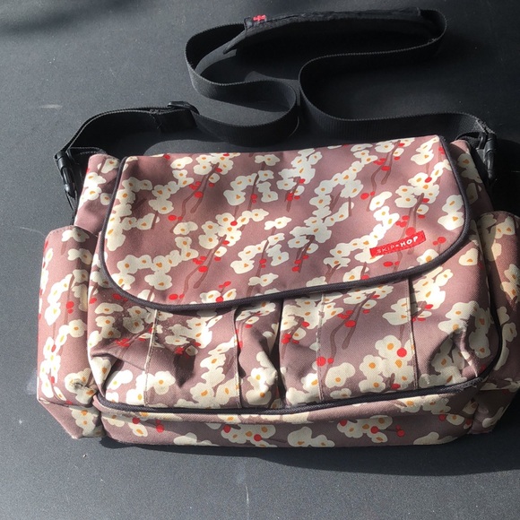 SKIP * HOP. Diaper Bag. Asian floral - Picture 3 of 11